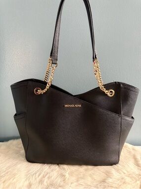 Michael Kors Jet Set Large Saffiano Leather Shoulder Bag